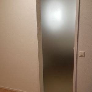 Einbau Glasschiebetüre bei Badezimmer, Pfaffhausen